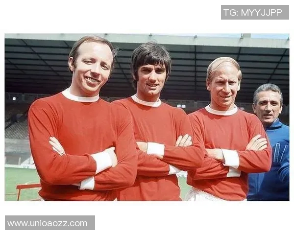 足球明星背后的趣事与传奇人生揭秘,让你大开眼界的足球世界趣闻